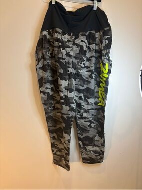 Zumba Retro Camo Cropped Harem
Pant XXL Smoke - Women's